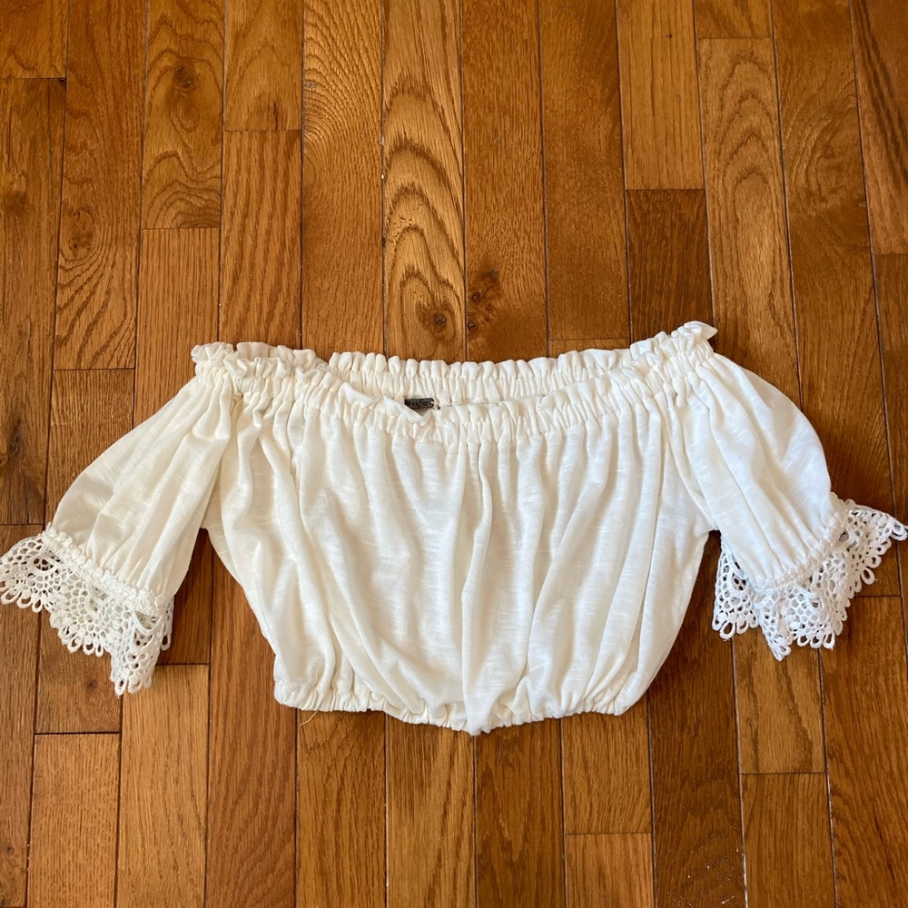 Lace detail off shoulder crop top
